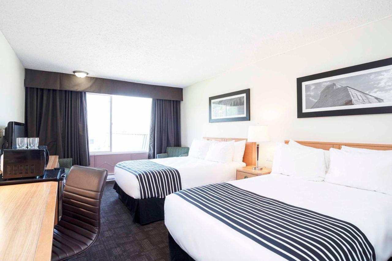 Sandman Inn Mcbride Exteriér fotografie