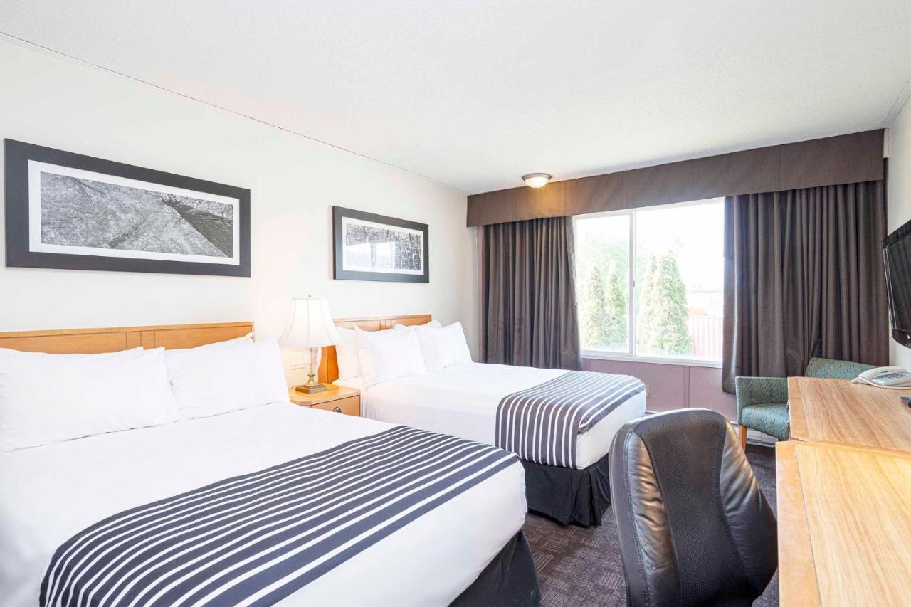 Sandman Inn Mcbride Exteriér fotografie